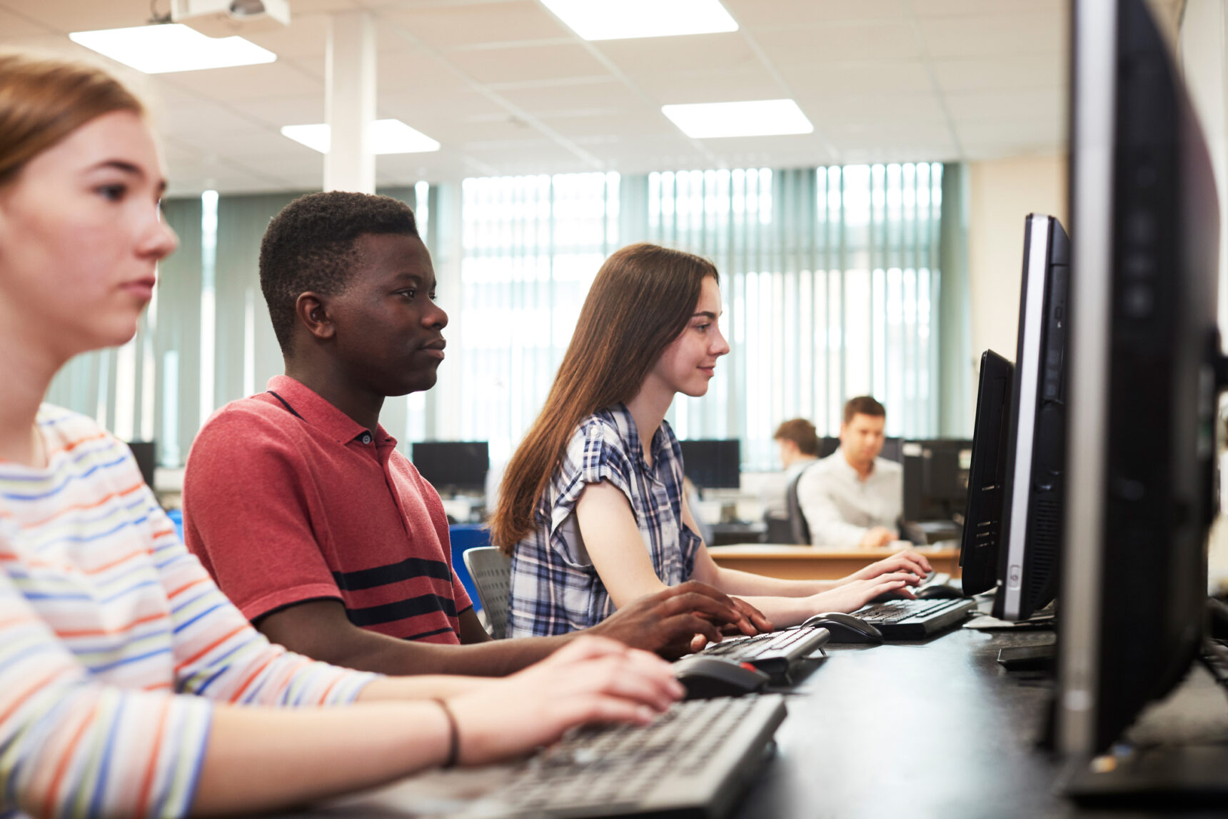 Sixth form students researching Oxbridge entry requirements.