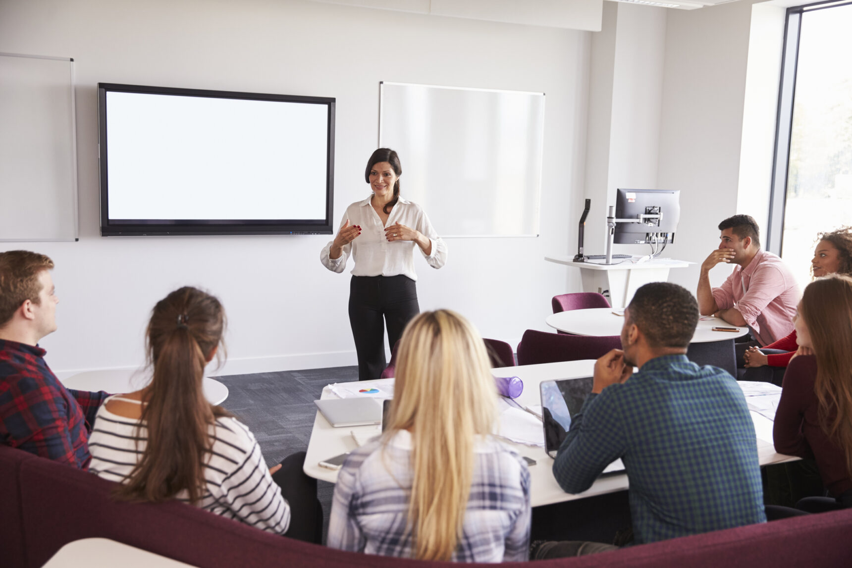 Small group of university students in a tutorial.